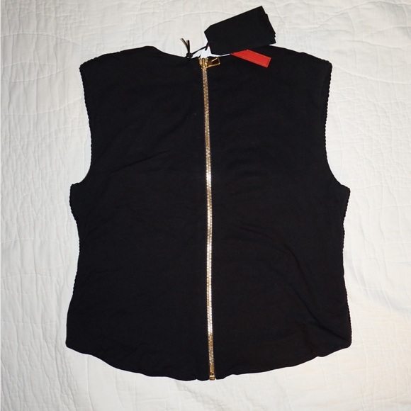 Selling to make money for the holiday! Below retail - Picture 2 of 4